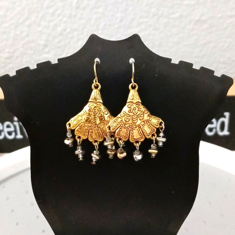 Vintage Stunning  Rare Find Chico's earrings